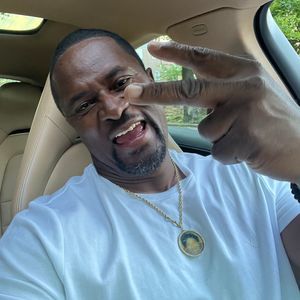 Meet your Posher, Sam